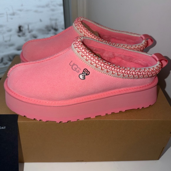 UGG Tazz Love '25 Slipper Tropical Pink (Women's) - Picture 1 of 7